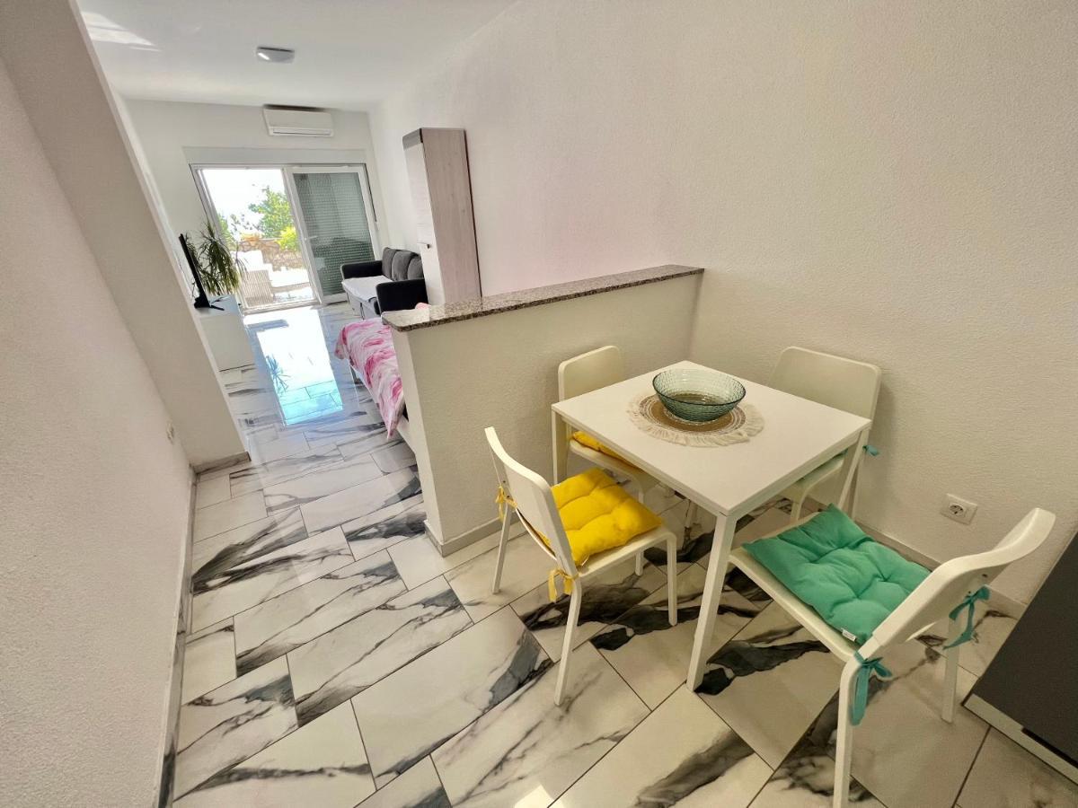 Apartmani Ana Dramalj Esterno foto