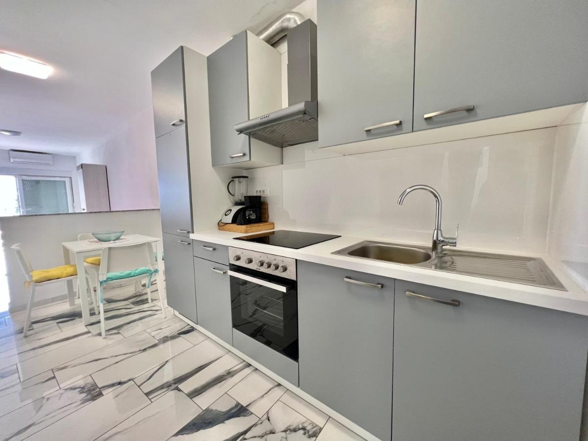 Apartmani Ana Dramalj Esterno foto