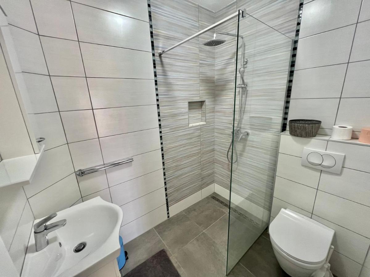 Apartmani Ana Dramalj Esterno foto